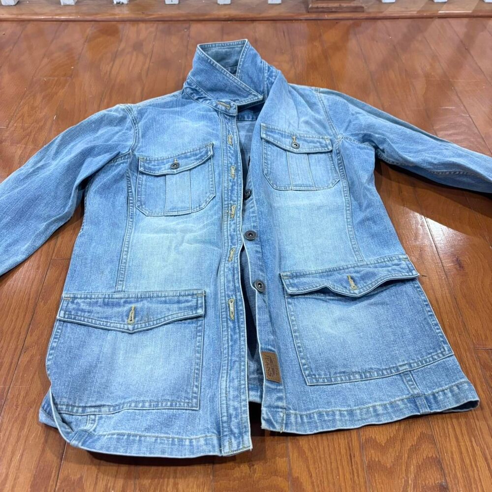 LIZ CLAIBORNE Women's Blue Denim Jacket Lizwear Jeans Relaxed Fit Size Small CB